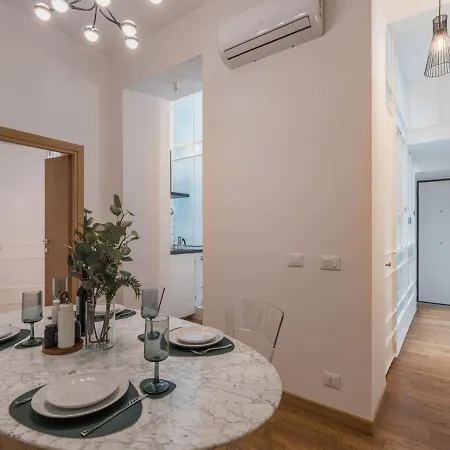The Best Rent - Cozy Two-bedroom In Via Dei Condotti *