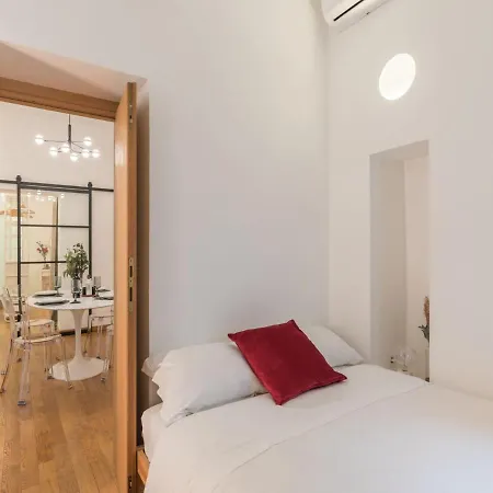 Apartment The Best Rent - Cozy Two-bedroom In Via Dei Condotti