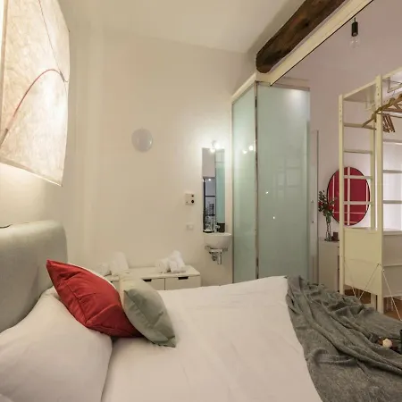 Apartment The Best Rent - Cozy Two-bedroom In Via Dei Condotti Rome